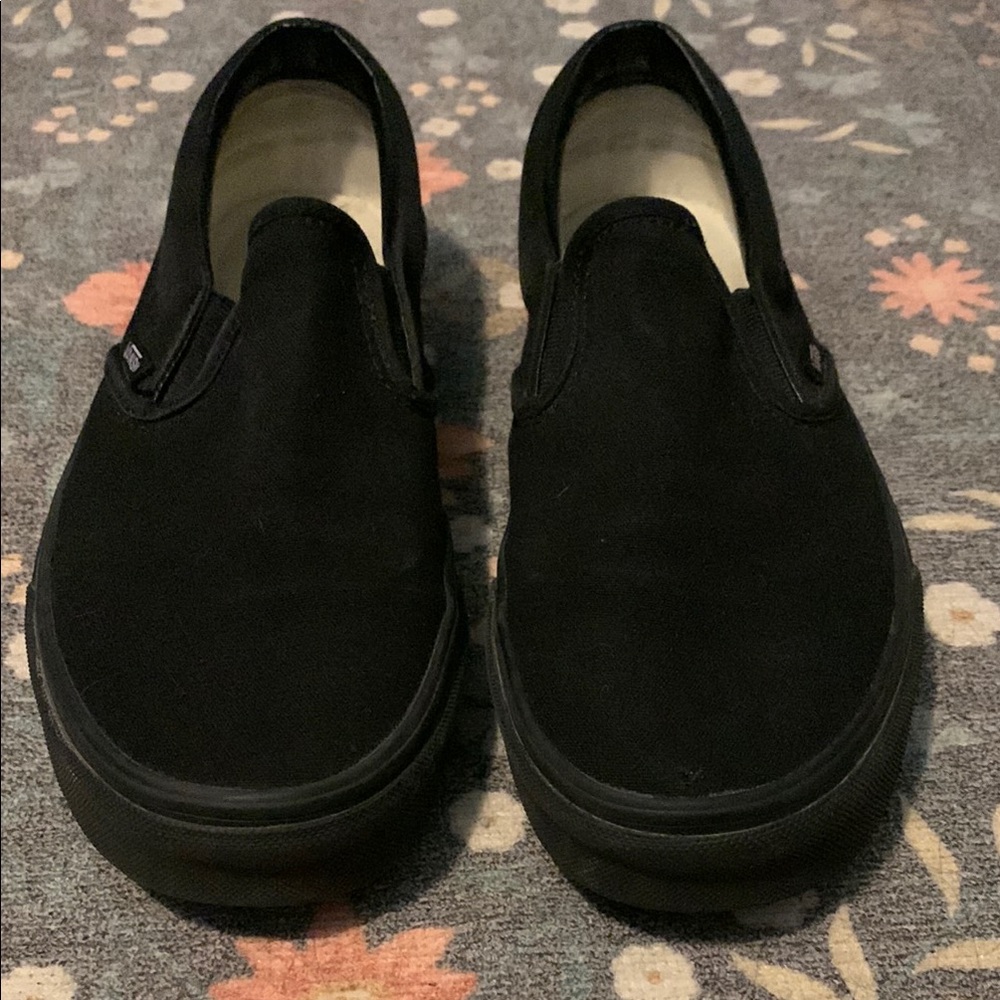 Vans US Woman’s Size 10 Black Slip-On Sneakers
Extremely gently used
